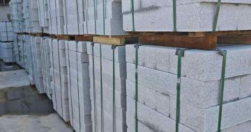 襄阳芝麻白路牙石，路侧石