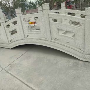 襄阳芝麻白拱桥，石桥