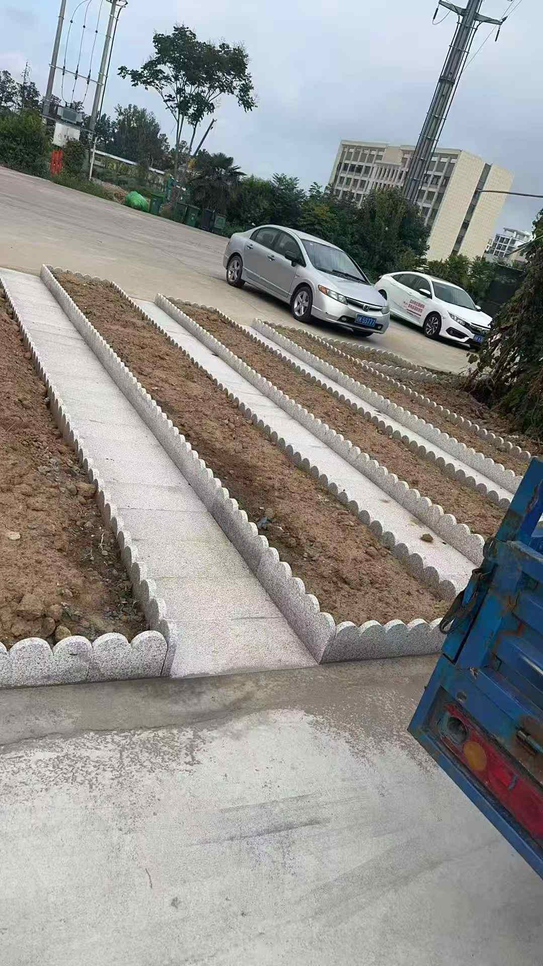 襄阳芝麻白花边石