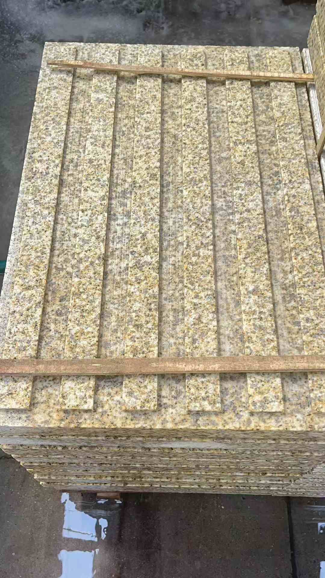 襄阳黄金麻盲道 石材盲道